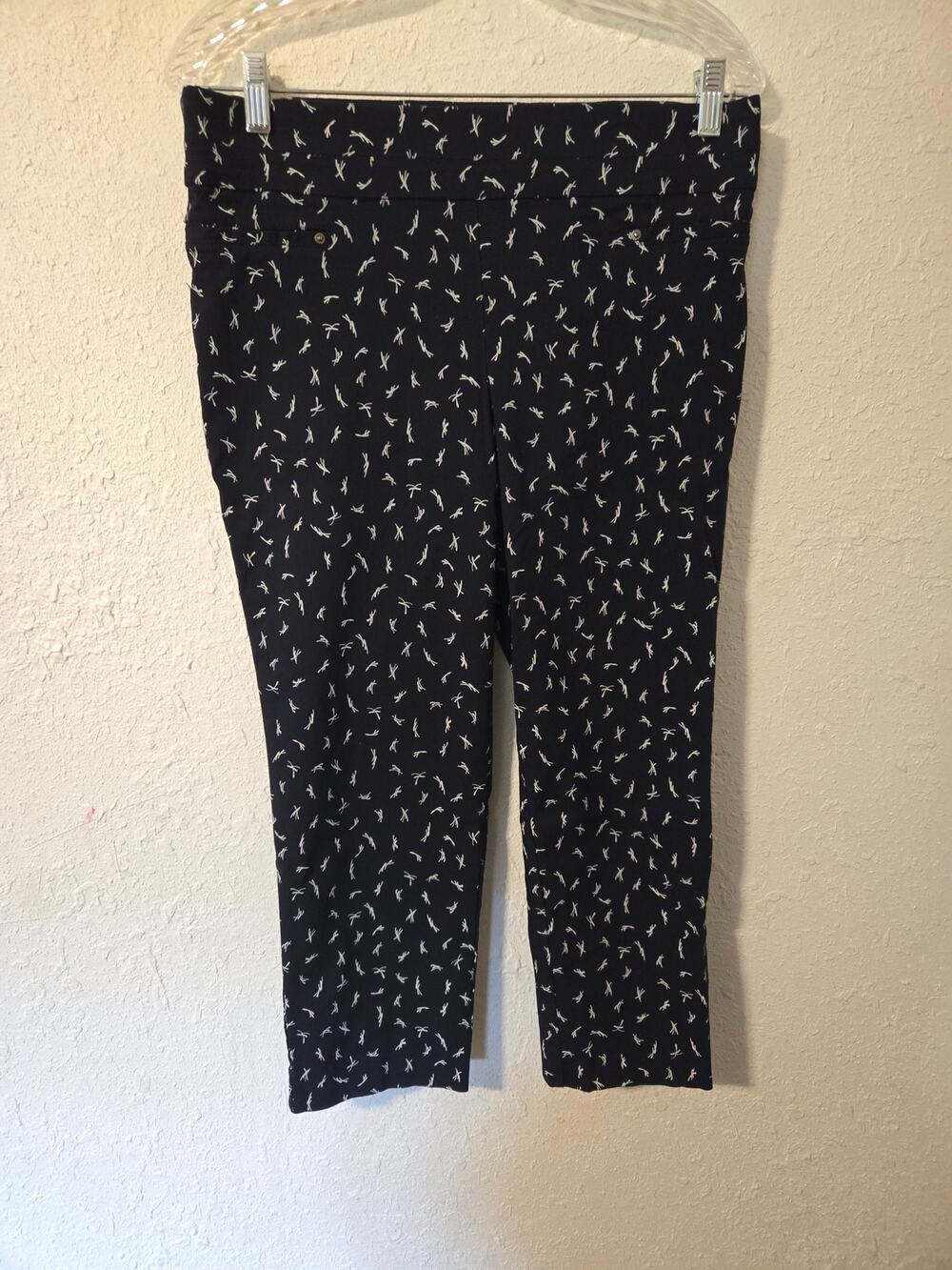 Maurices pull on cropped pants